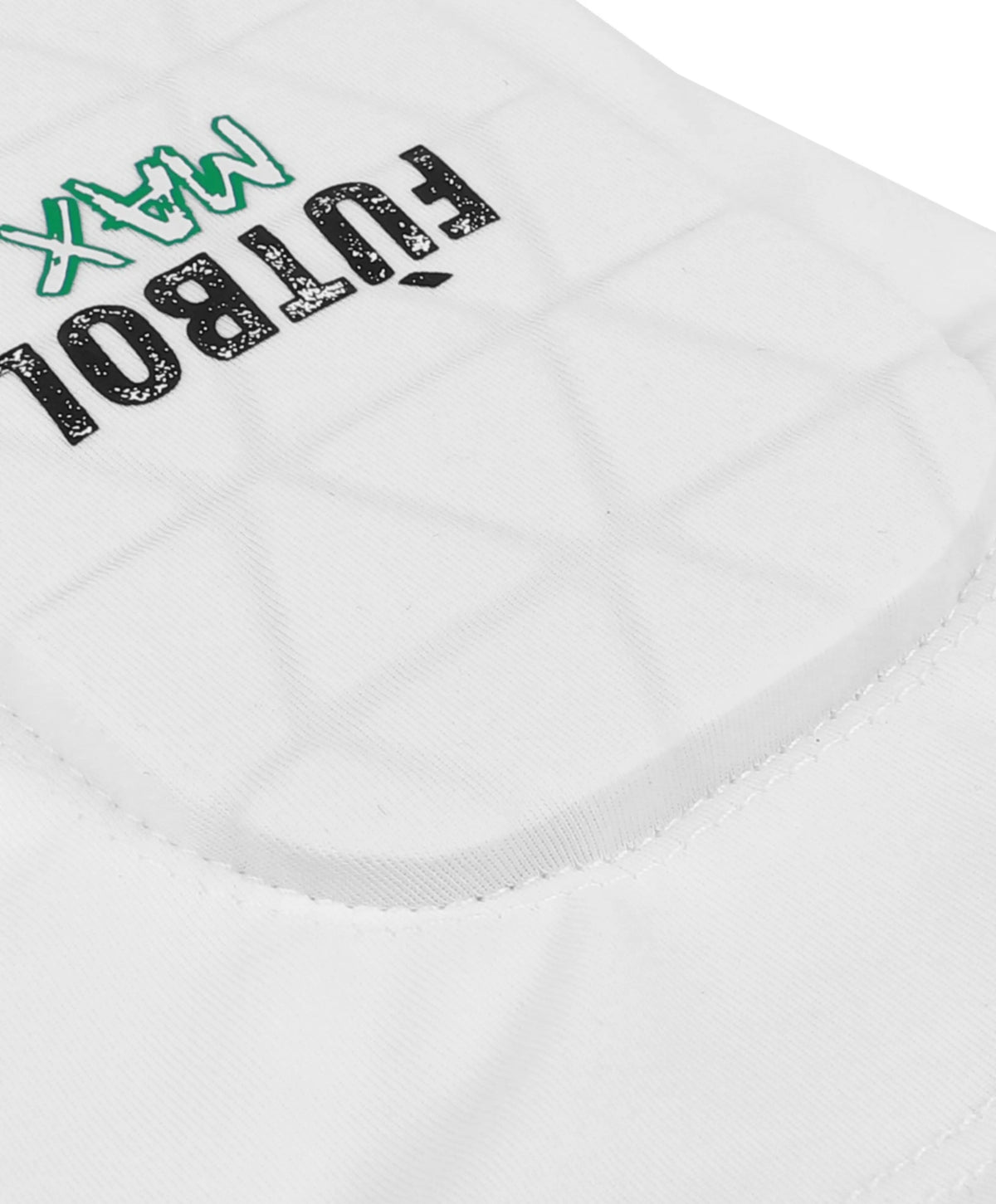 BUILT-IN SHIN PADS FutbolMax Performance Inc.